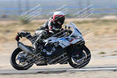 media/Nov-16-2025-Race Pace (Sun) [[8c5fa54630]]/Verified Riders/3-Turn 14 (1045am)/